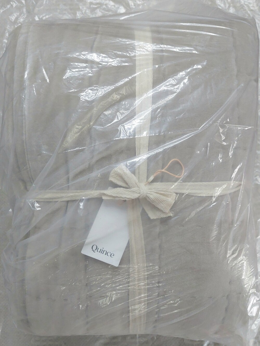 NWT! Quince Cotton Taupe Velvet Box Quilt! King/ Cal King! (868) - Picture 10 of 10